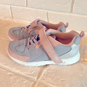 OshKosh-Girls Grey/Pink Sneakers